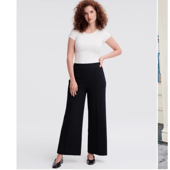 SPANX Smooth Perfect Fit Ponte Cropped Wide Leg Pant Size Medium - Picture 4 of 17